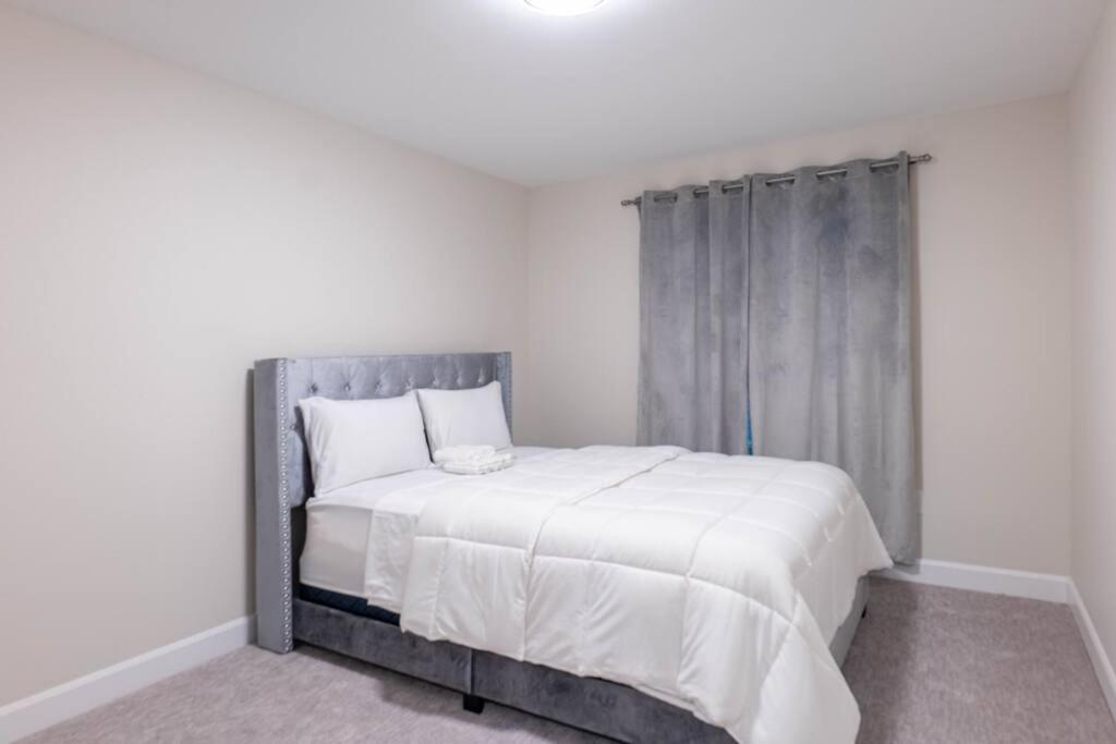 Luxury Niagara 3 Bdr Townhouse /Garage 아파트 외부 사진