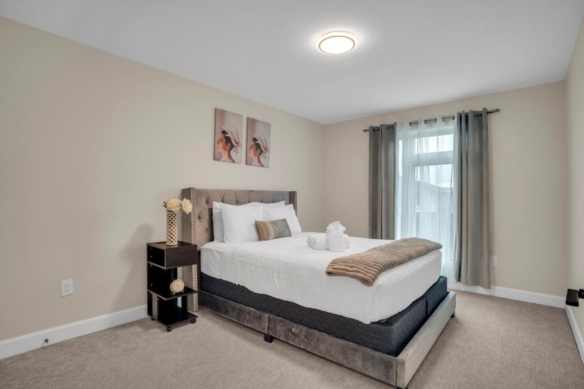 Luxury Niagara 3 Bdr Townhouse /Garage 아파트 외부 사진